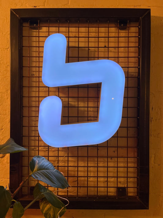 Vintage Leuchtbuchstabe B – Original aus alter Leuchtreklame - goodoldletters