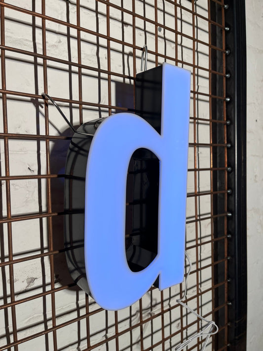 Vintage Leuchtbuchstabe D – Original aus alter Leuchtreklame - goodoldletters