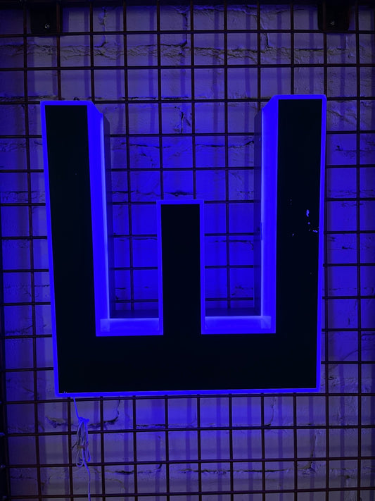 Vintage Leuchtbuchstabe W – Original aus alter Leuchtreklame - goodoldletters