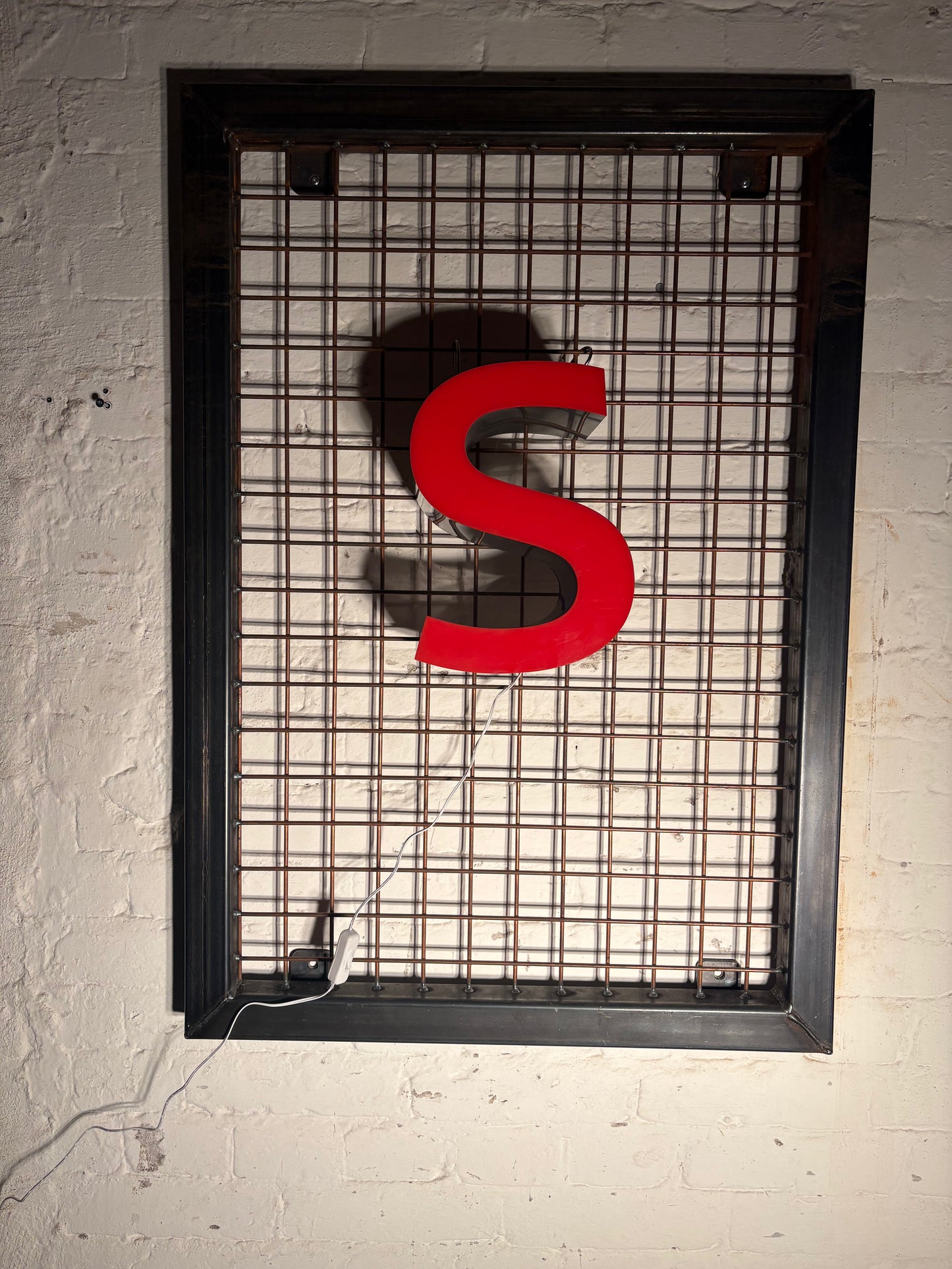 Vintage Leuchtbuchstabe S – Original aus alter Leuchtreklame