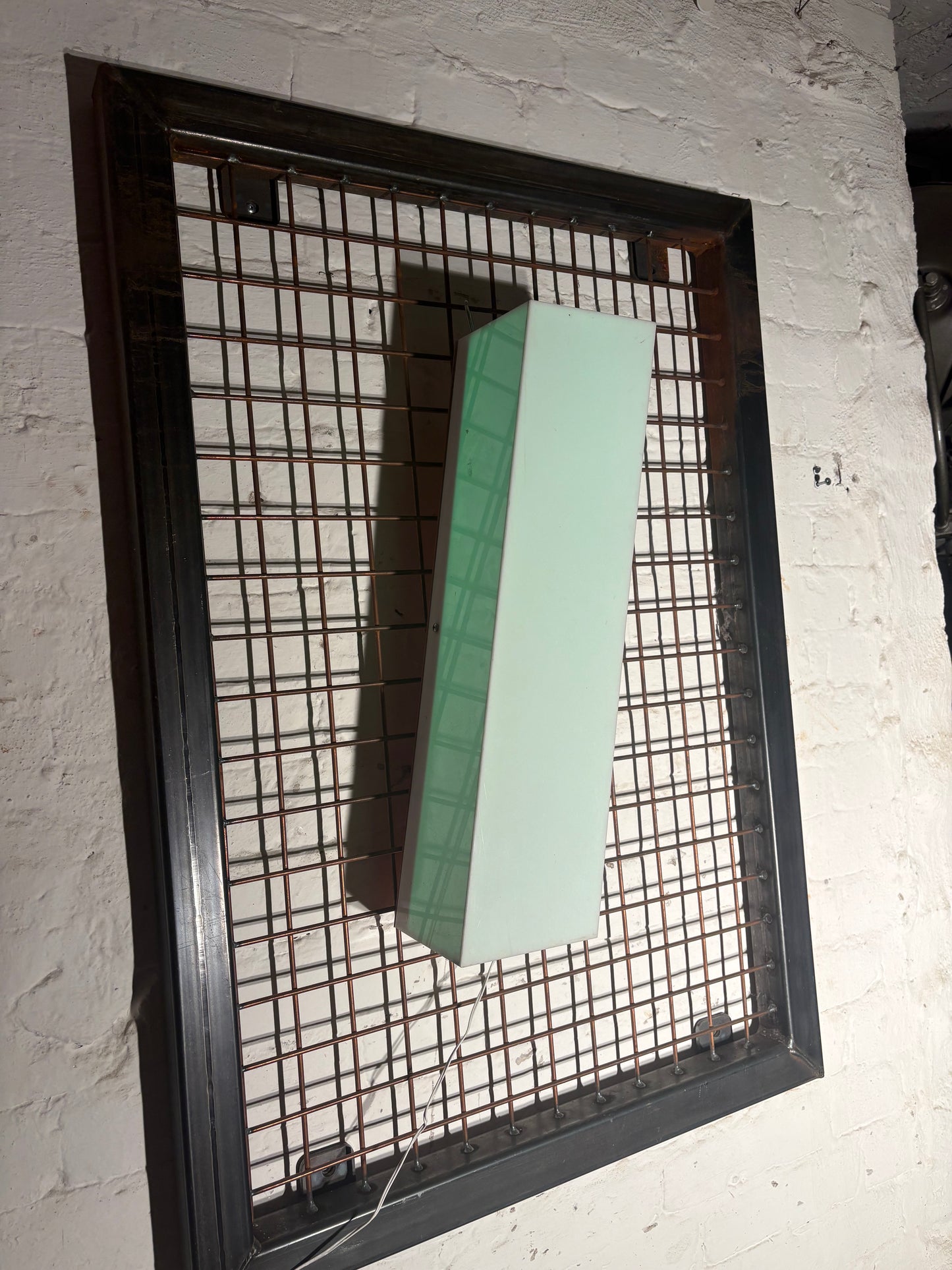 Vintage Leuchtbuchstabe I – Original aus alter Leuchtreklam