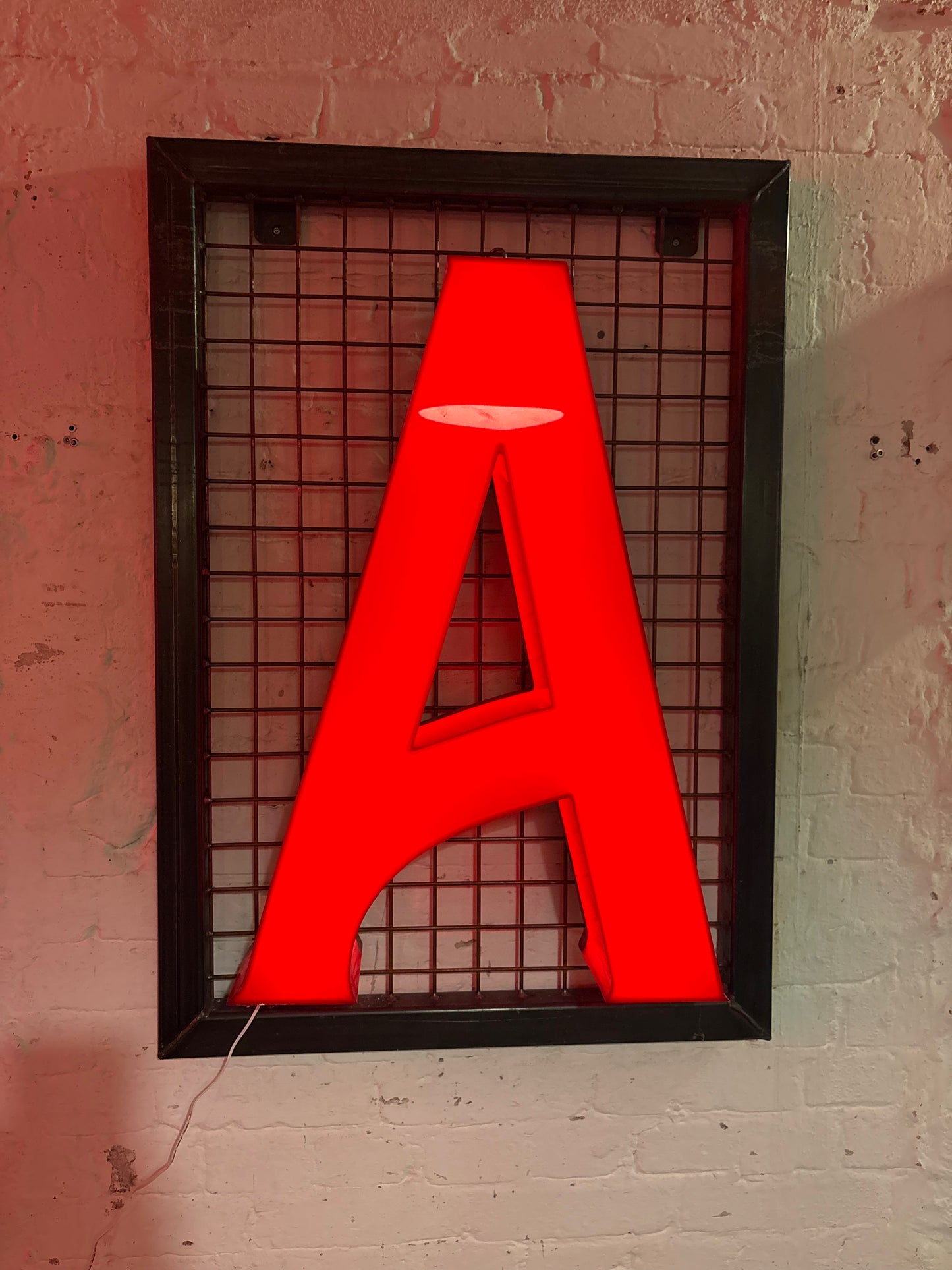 Vintage Leuchtbuchstabe A – Original aus alter Leuchtreklame