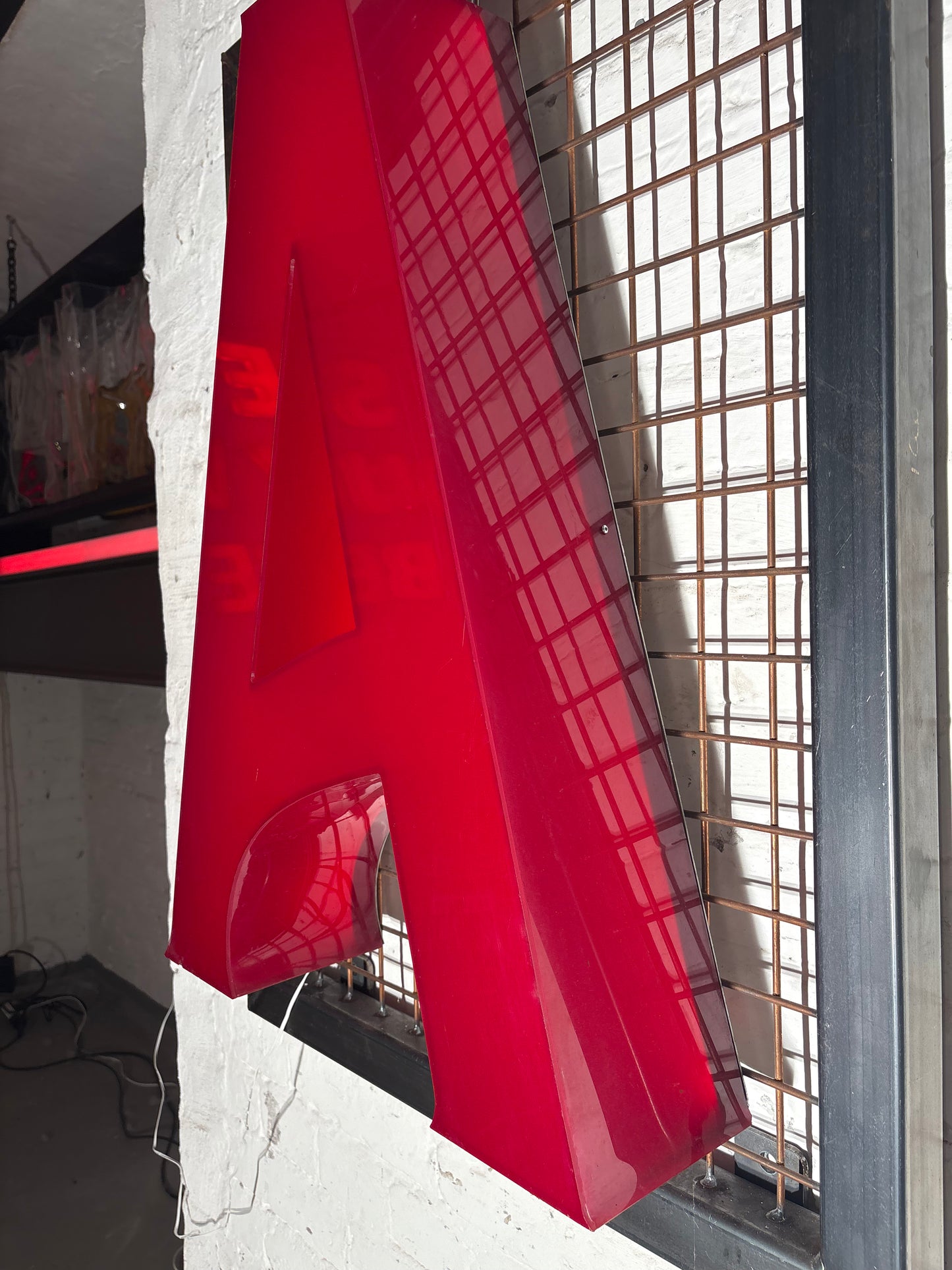 Vintage Leuchtbuchstabe A – Original aus alter Leuchtreklame