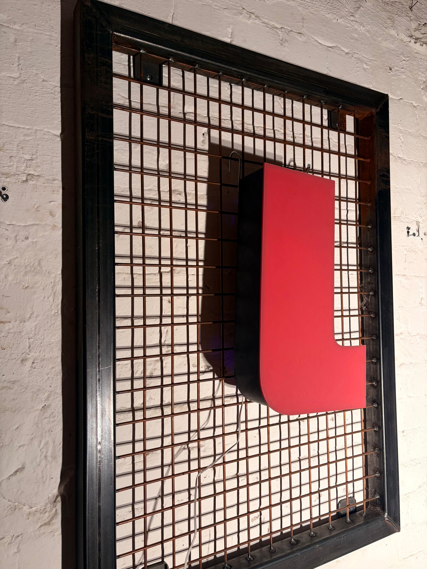 Vintage Leuchtbuchstabe L – Original aus alter Leuchtreklame