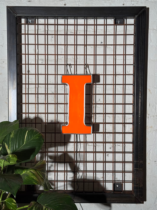 Leuchtbuchstabe I aus Metall – restauriertes Vintage Einzelstück aus Berliner Reklame