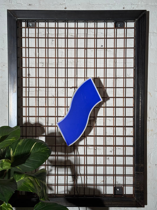 Leuchtbuchstabe S aus Metall blau – restauriertes Vintage Einzelstück aus Berliner Reklame