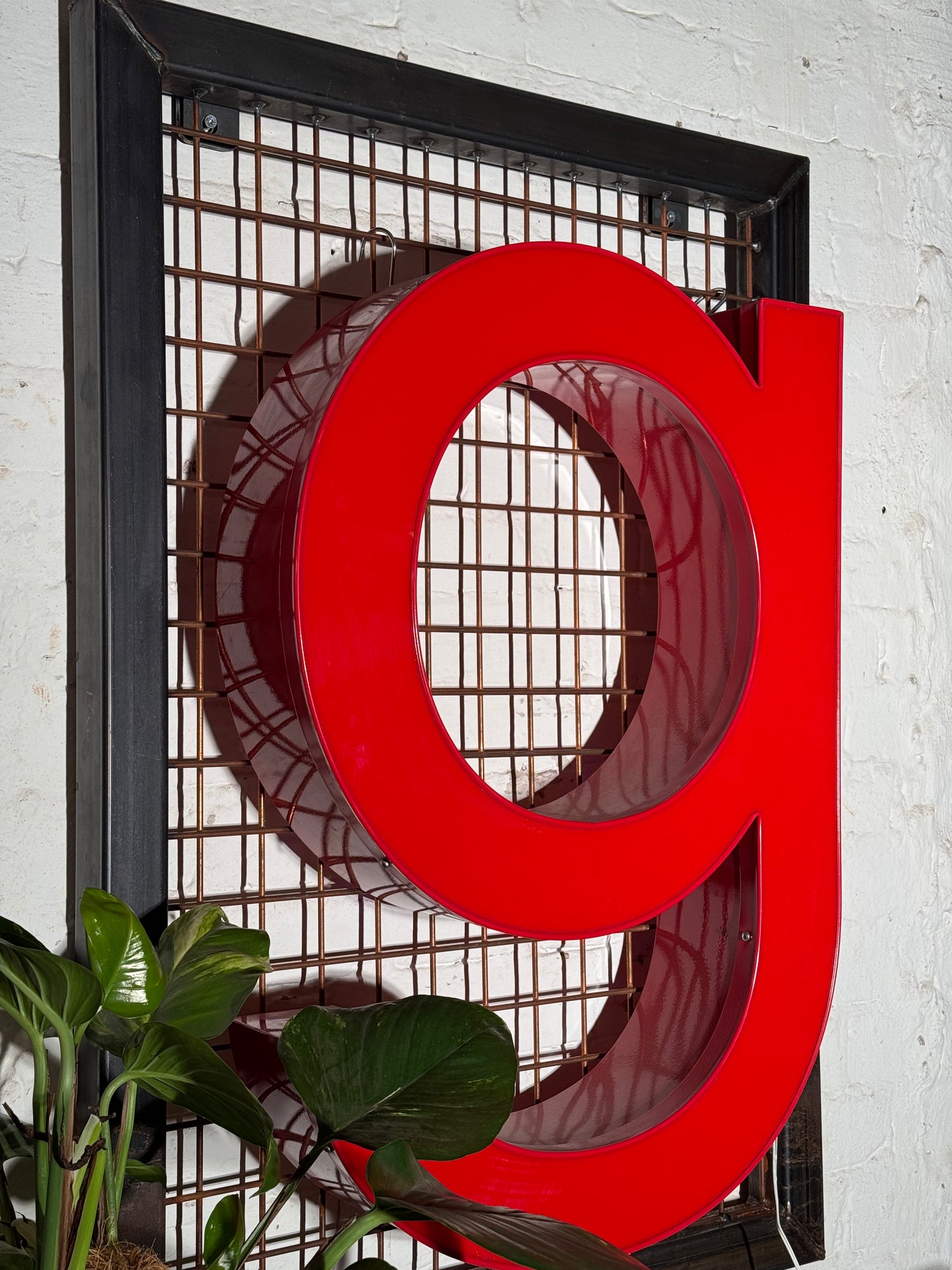 Buchstabe G – Vintage Leuchtbuchstabe aus Metall