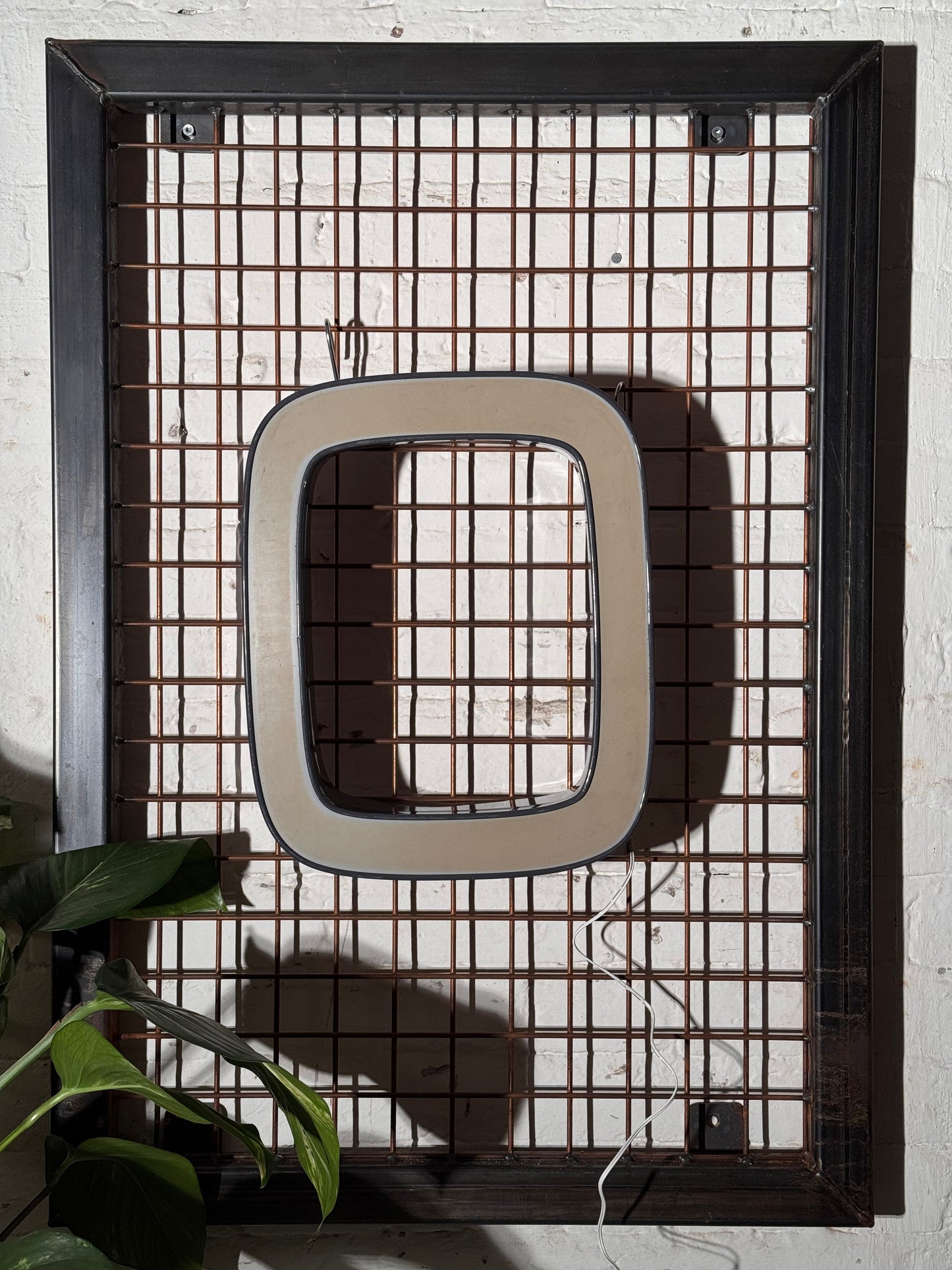 Buchstabe O – Vintage Leuchtbuchstabe aus Metall