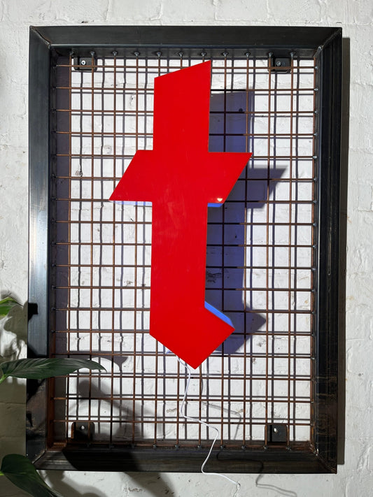 Buchstabe T – Vintage Leuchtbuchstabe aus Metall - goodoldletters