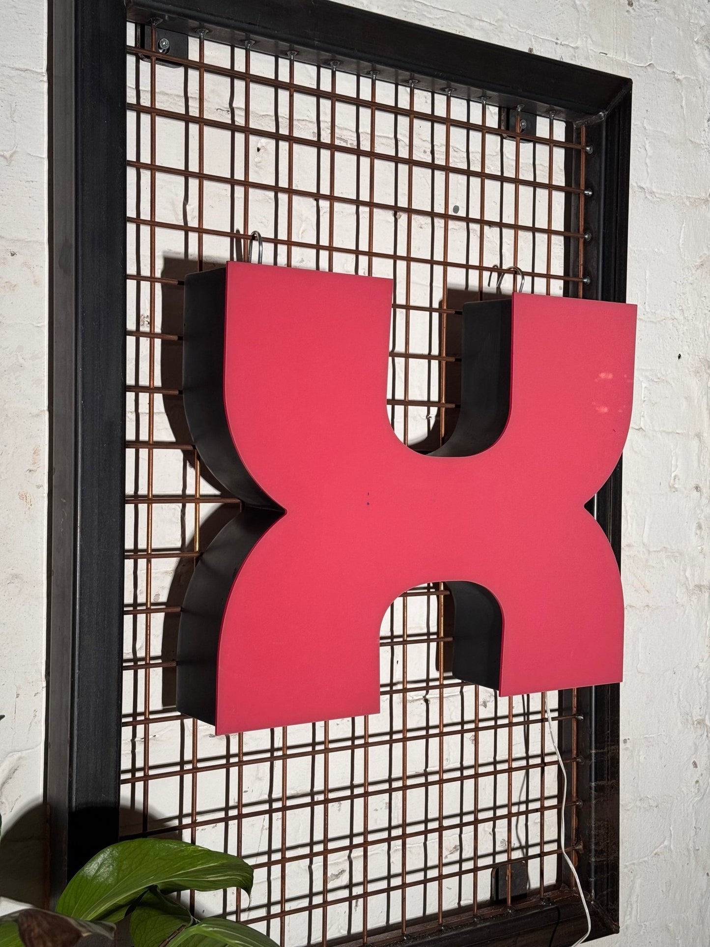 Buchstabe X – Vintage Leuchtbuchstabe aus Metall - goodoldletters